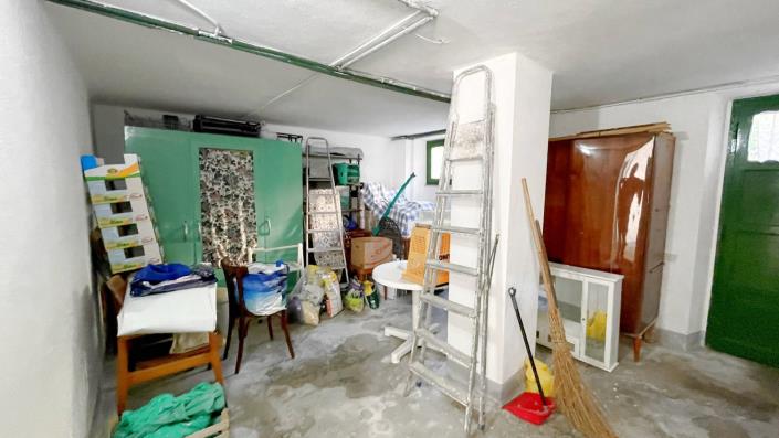 Image No.38-2 Bed Apartment for sale