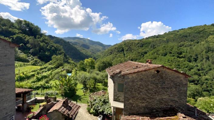 Image No.2-Maison de ville de 3 chambres à vendre à Bagni di Lucca