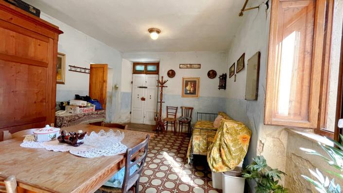 Image No.27-5 Bed Villa for sale