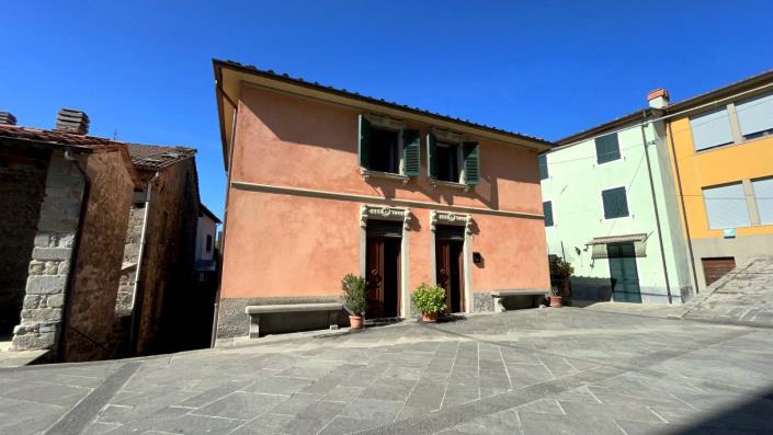 Image No.56-5 Bed Villa for sale