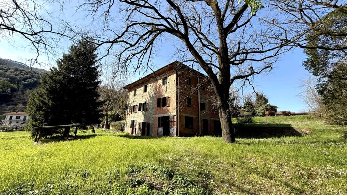 Image No.2-4 Bed House/Villa for sale