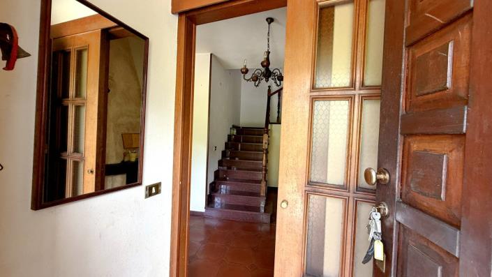 Image No.4-Maison de campagne de 2 chambres à vendre à Lucca