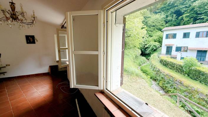 Image No.24-Maison de campagne de 2 chambres à vendre à Lucca