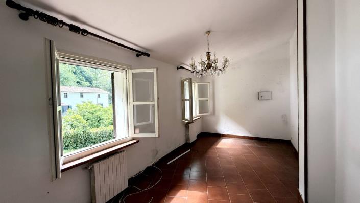 Image No.25-Maison de campagne de 2 chambres à vendre à Lucca