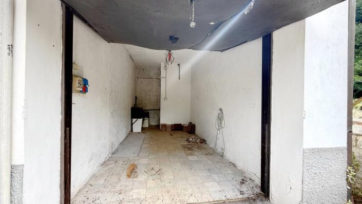 Image No.30-Maison de campagne de 2 chambres à vendre à Lucca