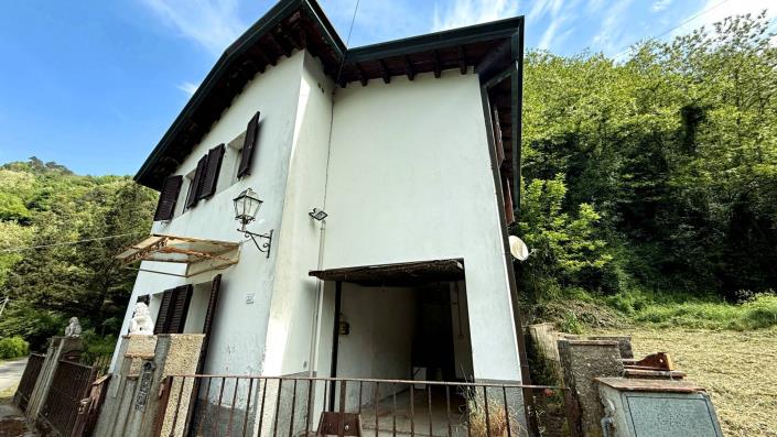 Image No.33-Maison de campagne de 2 chambres à vendre à Lucca