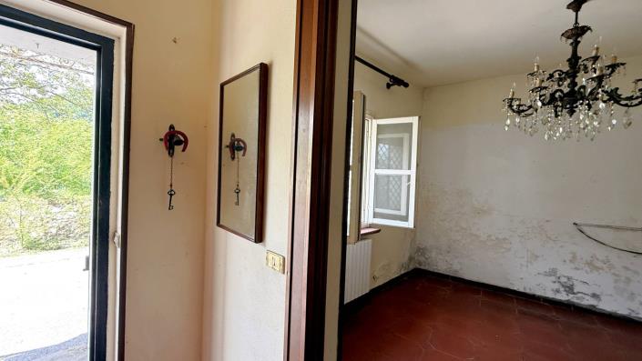 Image No.36-Maison de campagne de 2 chambres à vendre à Lucca