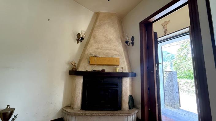 Image No.37-Maison de campagne de 2 chambres à vendre à Lucca