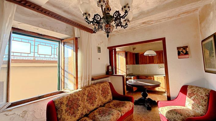 Image No.11-2 Bed Semi-Detached for sale