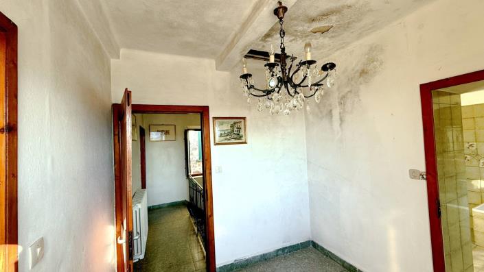 Image No.30-2 Bed Semi-Detached for sale