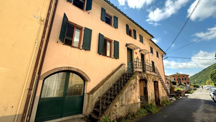 Image No.19-2 Bed Townhouse for sale