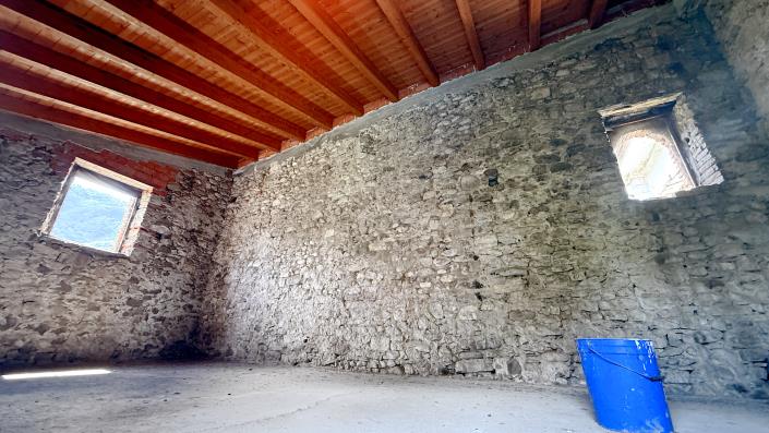 Image No.28-2 Bed Townhouse for sale