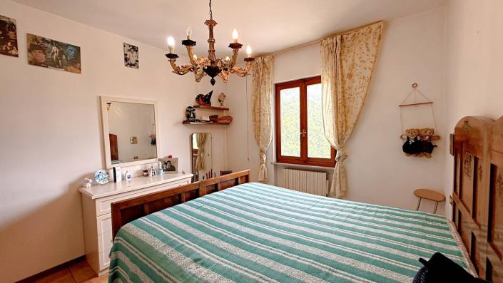 Image No.6-2 Bed Semi-Detached for sale