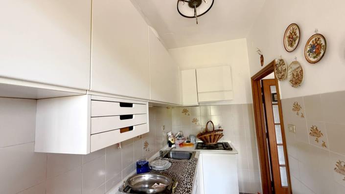 Image No.29-2 Bed Semi-Detached for sale