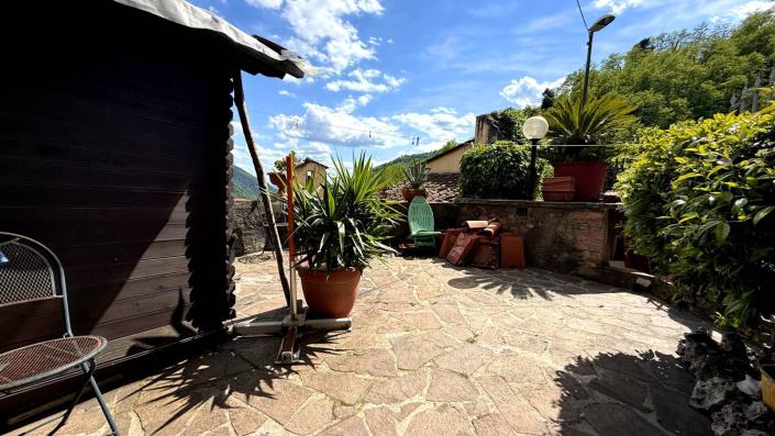 Image No.53-2 Bed Semi-Detached for sale