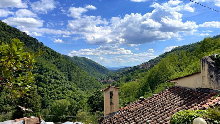 Image No.58-2 Bed Semi-Detached for sale