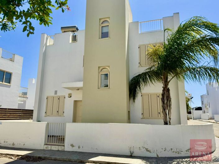 Image No.7-Villa de 3 chambres à vendre à Famagusta