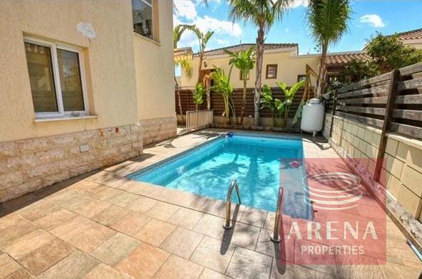 Image No.4-Villa de 3 chambres à vendre à Famagusta