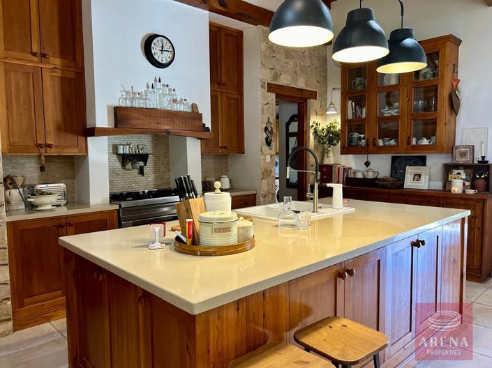 Image No.17-Bungalow de 4 chambres à vendre à Larnaca