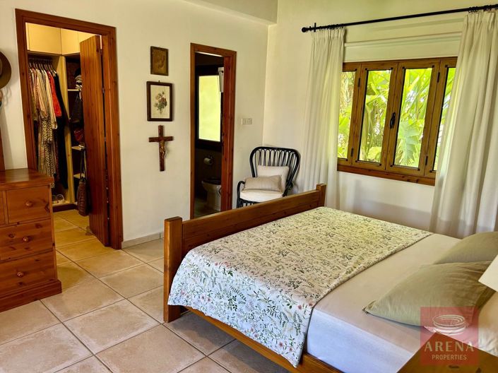 Image No.20-Bungalow de 4 chambres à vendre à Larnaca