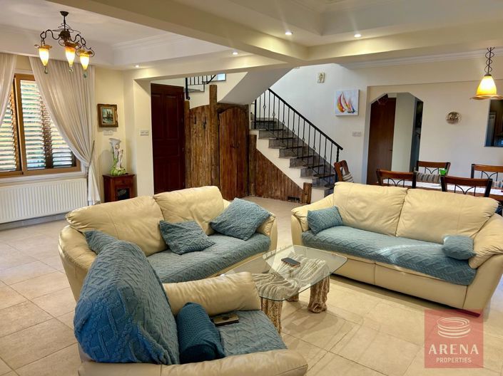 Image No.12-Villa de 4 chambres à vendre à Larnaca