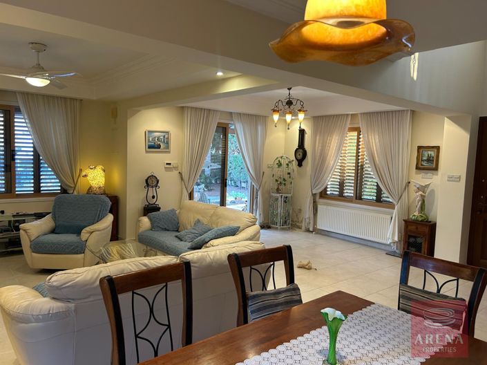 Image No.13-Villa de 4 chambres à vendre à Larnaca