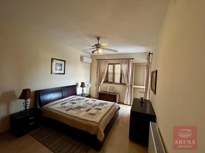 Image No.21-Villa de 4 chambres à vendre à Larnaca