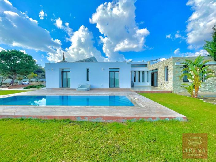 Image No.22-Bungalow de 4 chambres à vendre à Larnaca