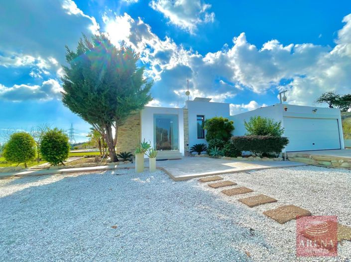 Image No.26-Bungalow de 4 chambres à vendre à Larnaca