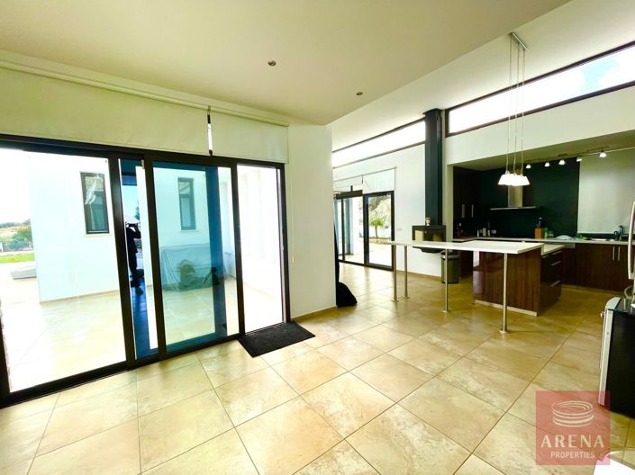 Image No.30-Bungalow de 4 chambres à vendre à Larnaca