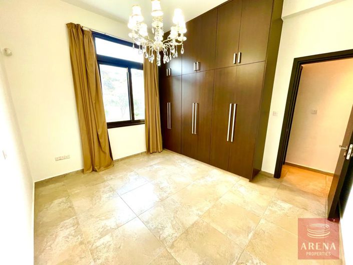 Image No.36-Bungalow de 4 chambres à vendre à Larnaca