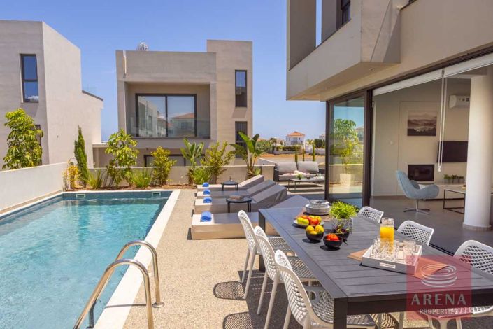 Image No.3-3 Bed Villa for sale