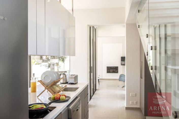 Image No.19-3 Bed Villa for sale