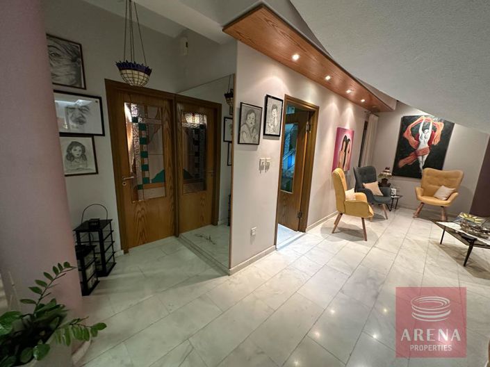 Image No.14-4 Bed Villa for sale