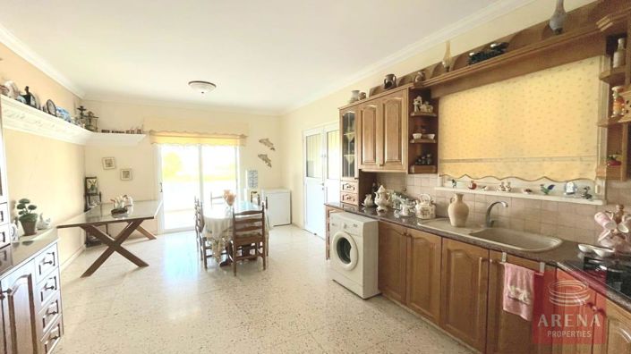 Image No.19-Villa de 5 chambres à vendre à Larnaca