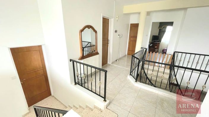 Image No.22-Villa de 5 chambres à vendre à Larnaca