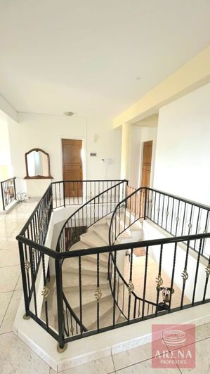 Image No.33-Villa de 5 chambres à vendre à Larnaca