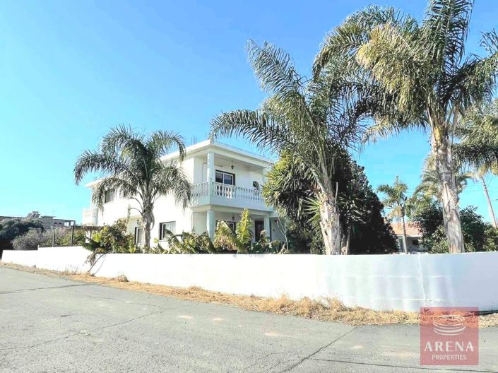 Image No.9-Villa de 5 chambres à vendre à Larnaca