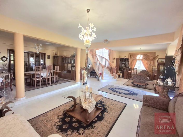 Image No.4-5 Bed Villa for sale