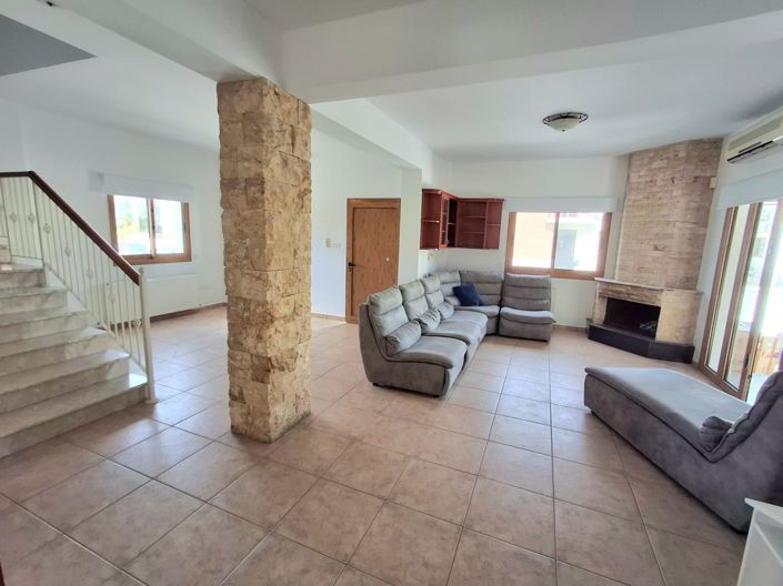 Image No.11-Villa de 5 chambres à vendre à Larnaca