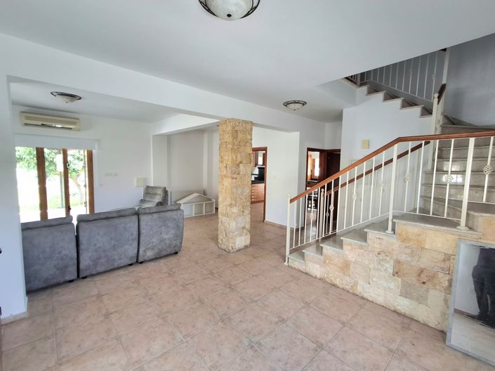 Image No.9-Villa de 5 chambres à vendre à Larnaca