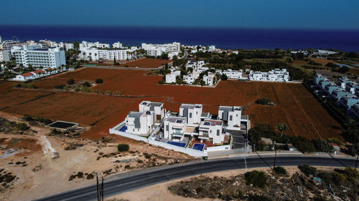 Image No.3-4 Bed Villa for sale