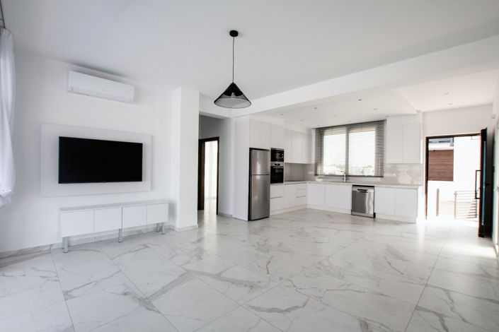 Image No.4-4 Bed Villa for sale