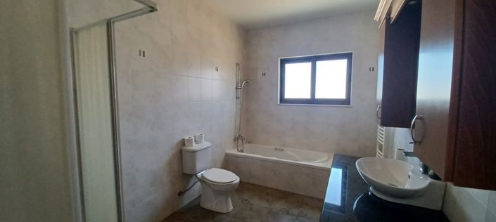 Image No.19-Villa de 4 chambres à vendre à Larnaca