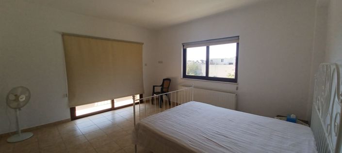 Image No.2-Villa de 4 chambres à vendre à Larnaca