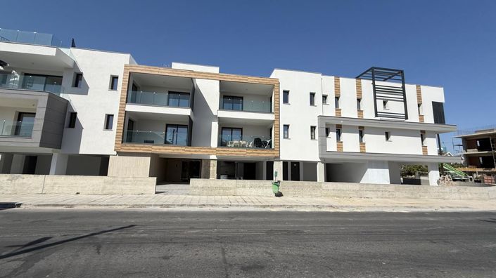 Image No.19-2 Bed Apartment for sale