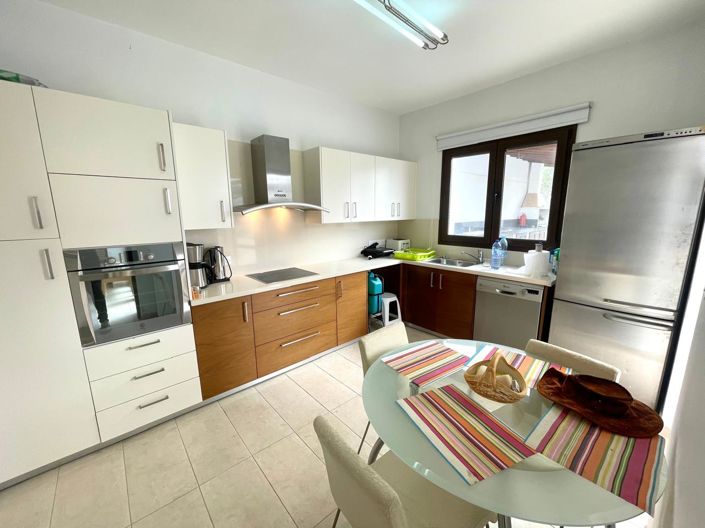 Image No.12-Villa de 4 chambres à vendre à Larnaca