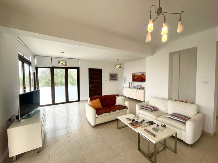 Image No.19-Villa de 4 chambres à vendre à Larnaca