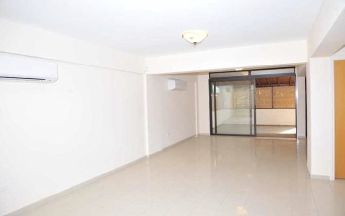 Image No.13-Villa de 4 chambres à vendre à Larnaca