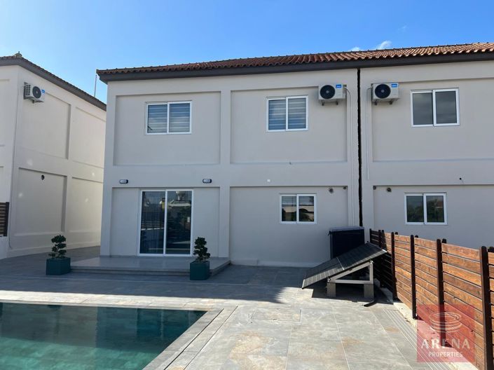 Image No.10-3 Bed Villa for sale